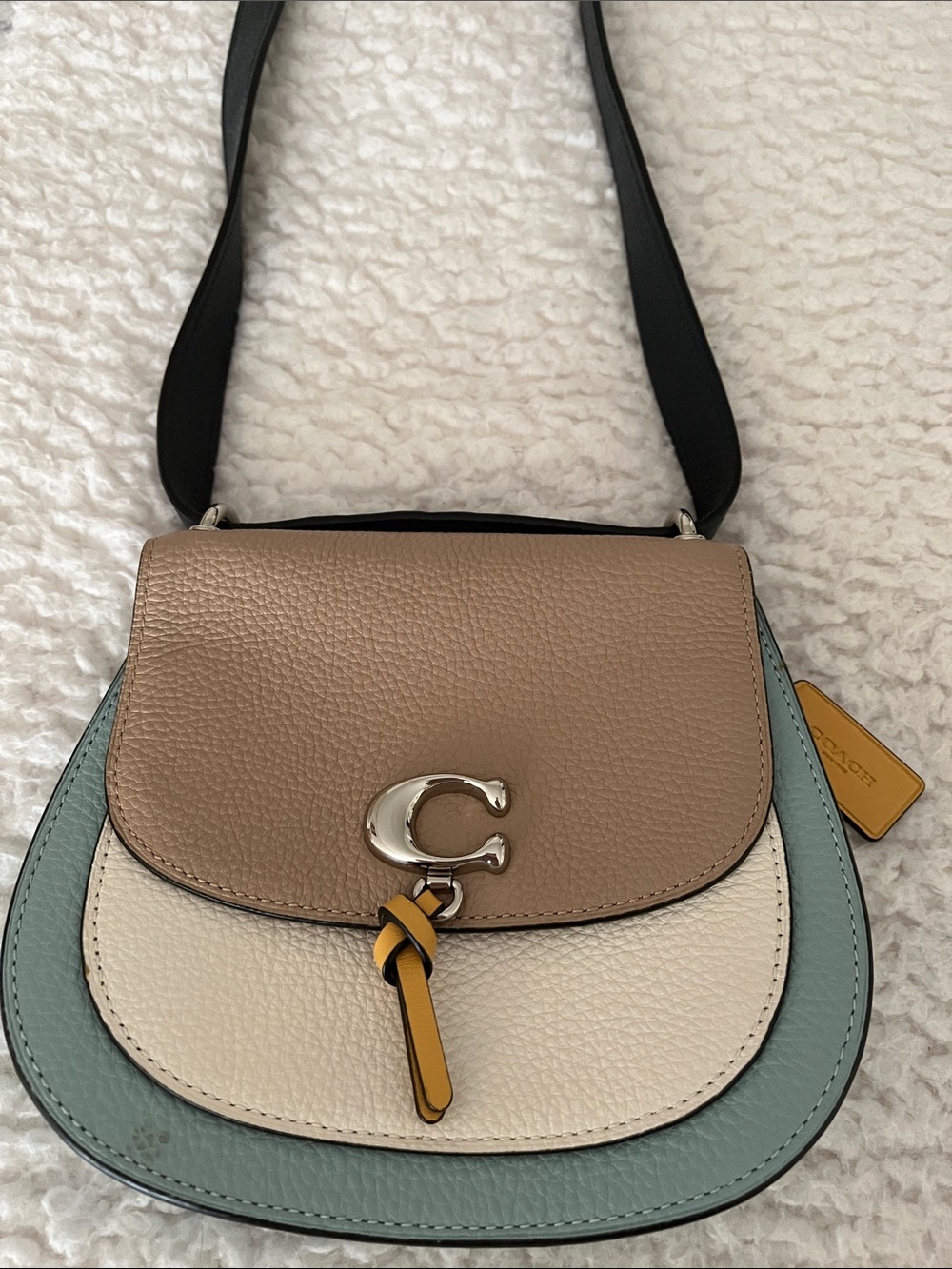 Coach Shoulder Bag ! 💼 - Picture 3 of 12